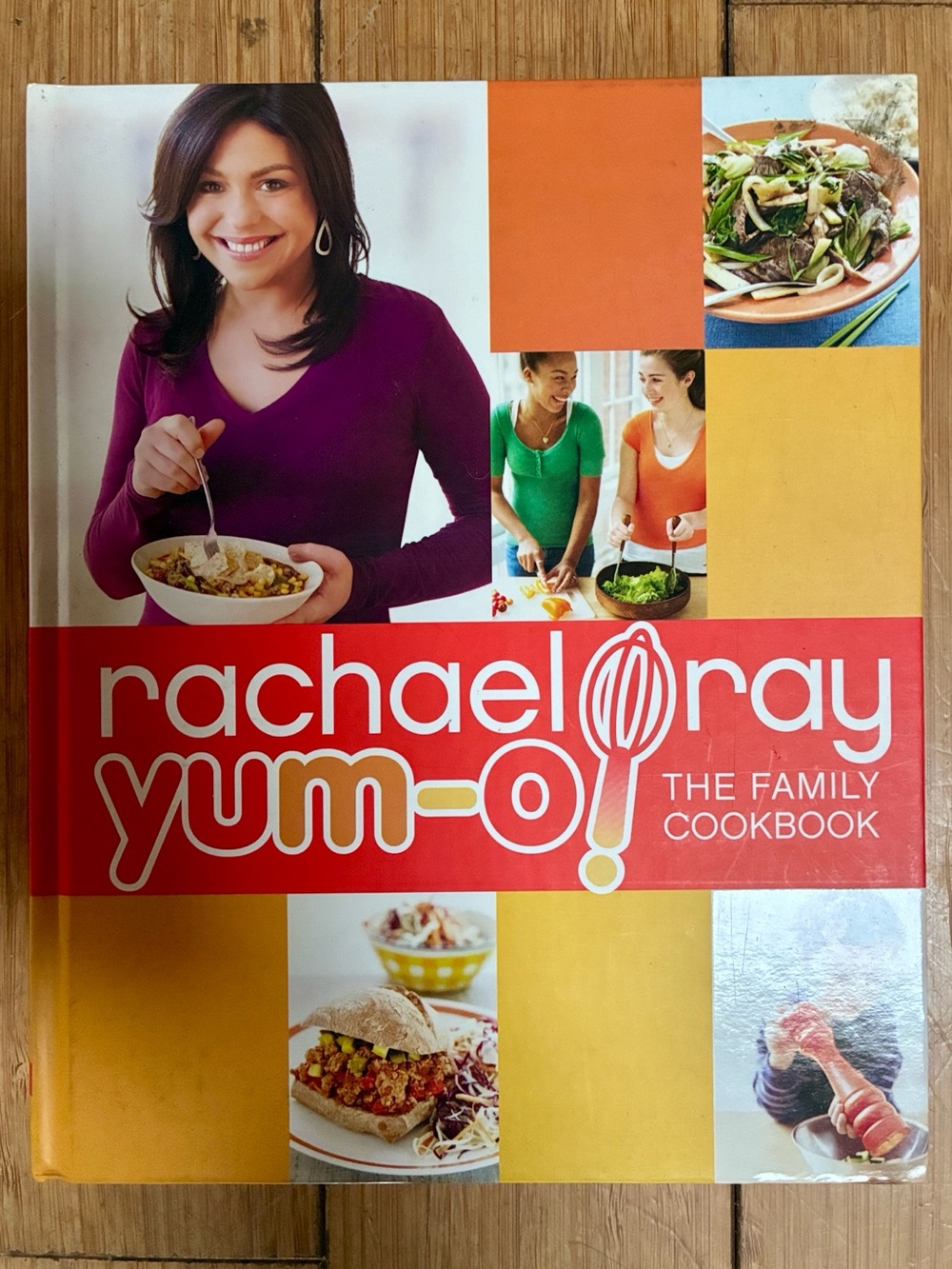 Rachel Ray Family Cookbook 2008 EUC